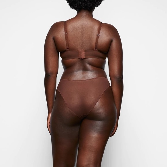 SKIMS Ultra Fine Mesh Strapless Bra Underwire Convertible 40B Jasper - Picture 3 of 11